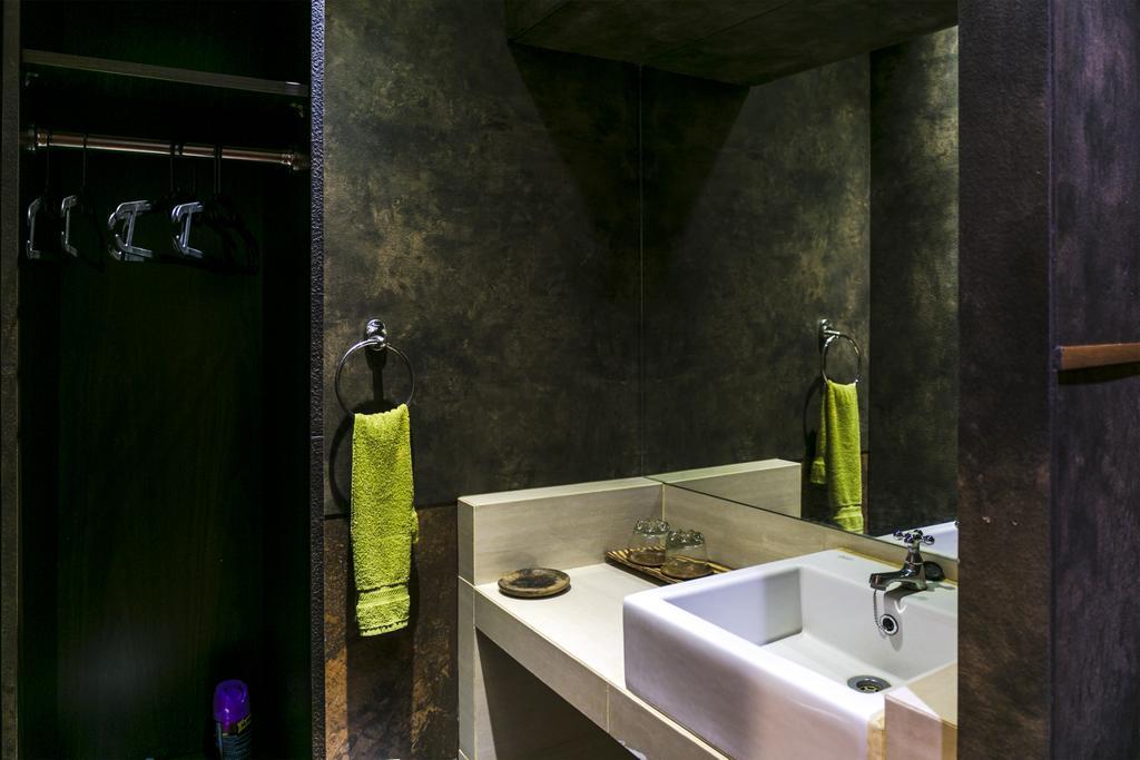 Dhanesvara Holistic Unique Homestay Wonotjolo Esterno foto