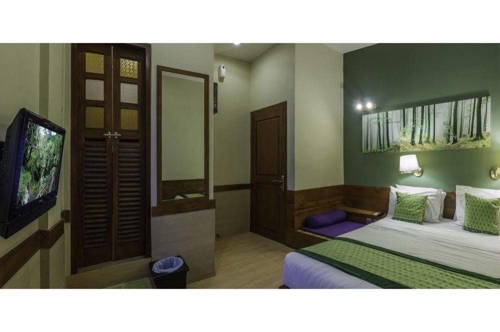 Dhanesvara Holistic Unique Homestay Wonotjolo Esterno foto