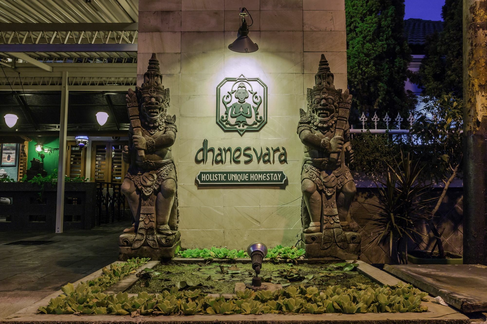 Dhanesvara Holistic Unique Homestay Wonotjolo Esterno foto
