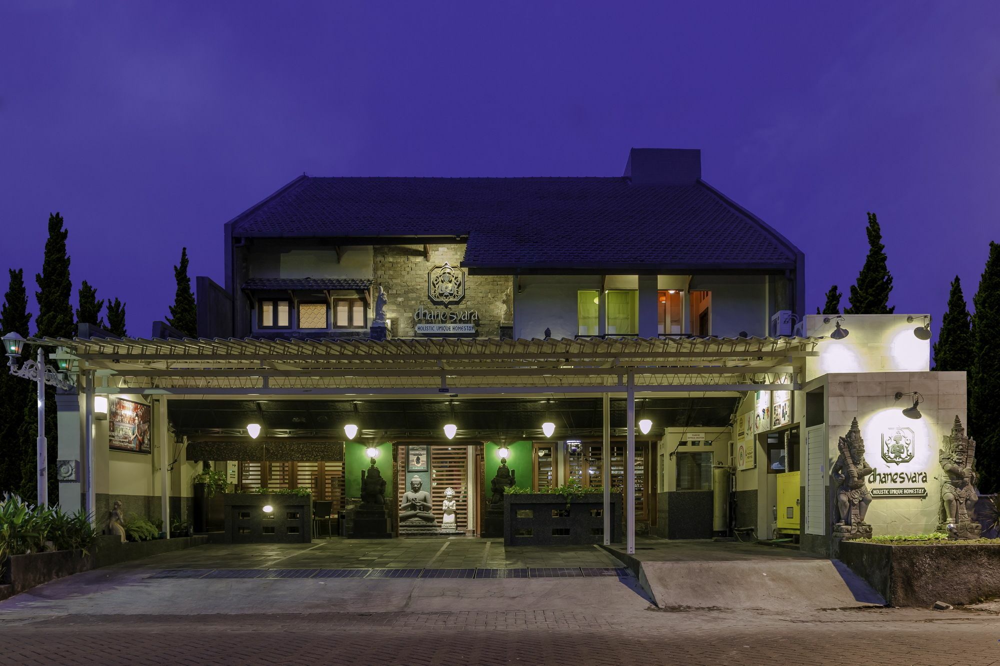 Dhanesvara Holistic Unique Homestay Wonotjolo Esterno foto