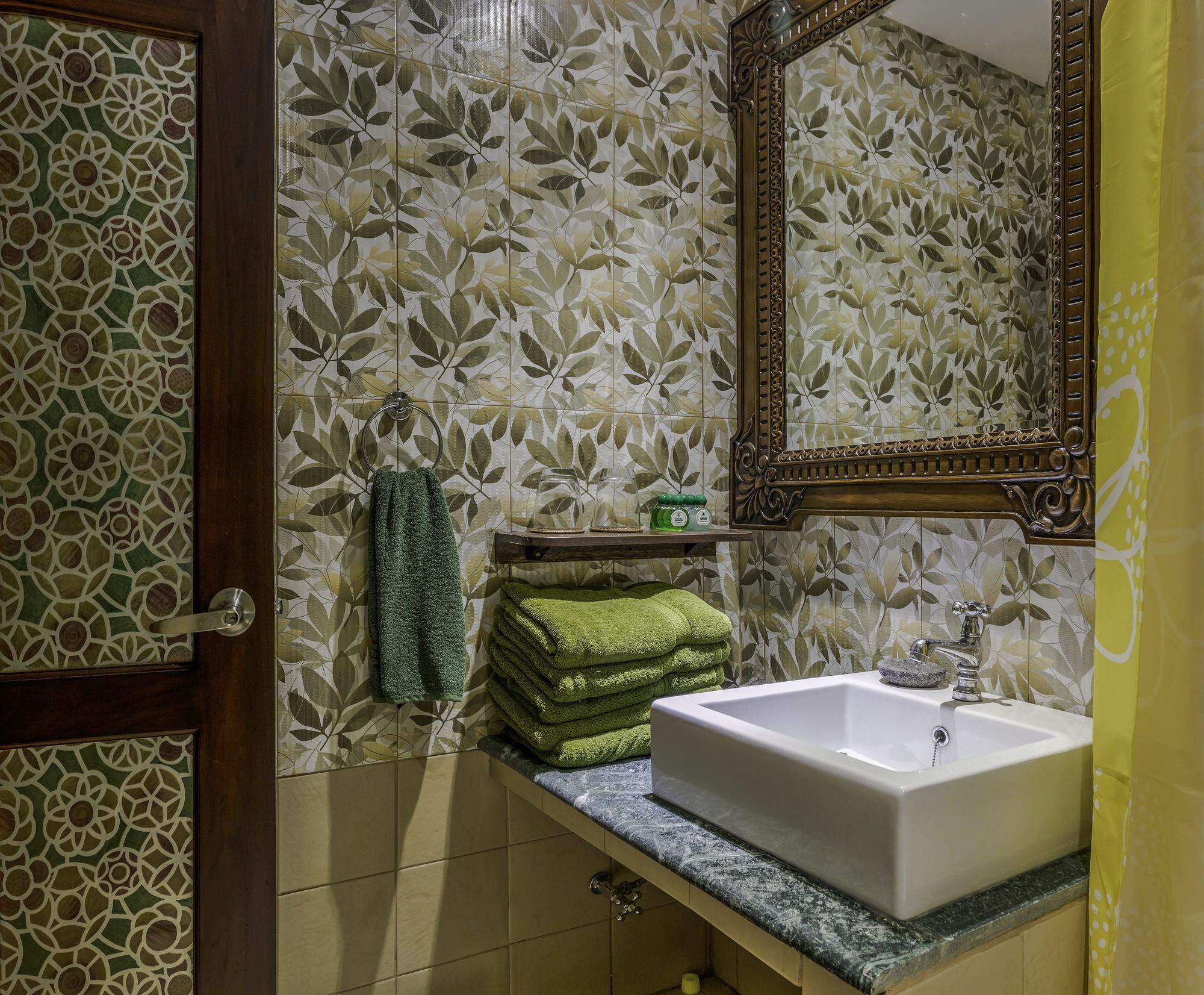 Dhanesvara Holistic Unique Homestay Wonotjolo Esterno foto