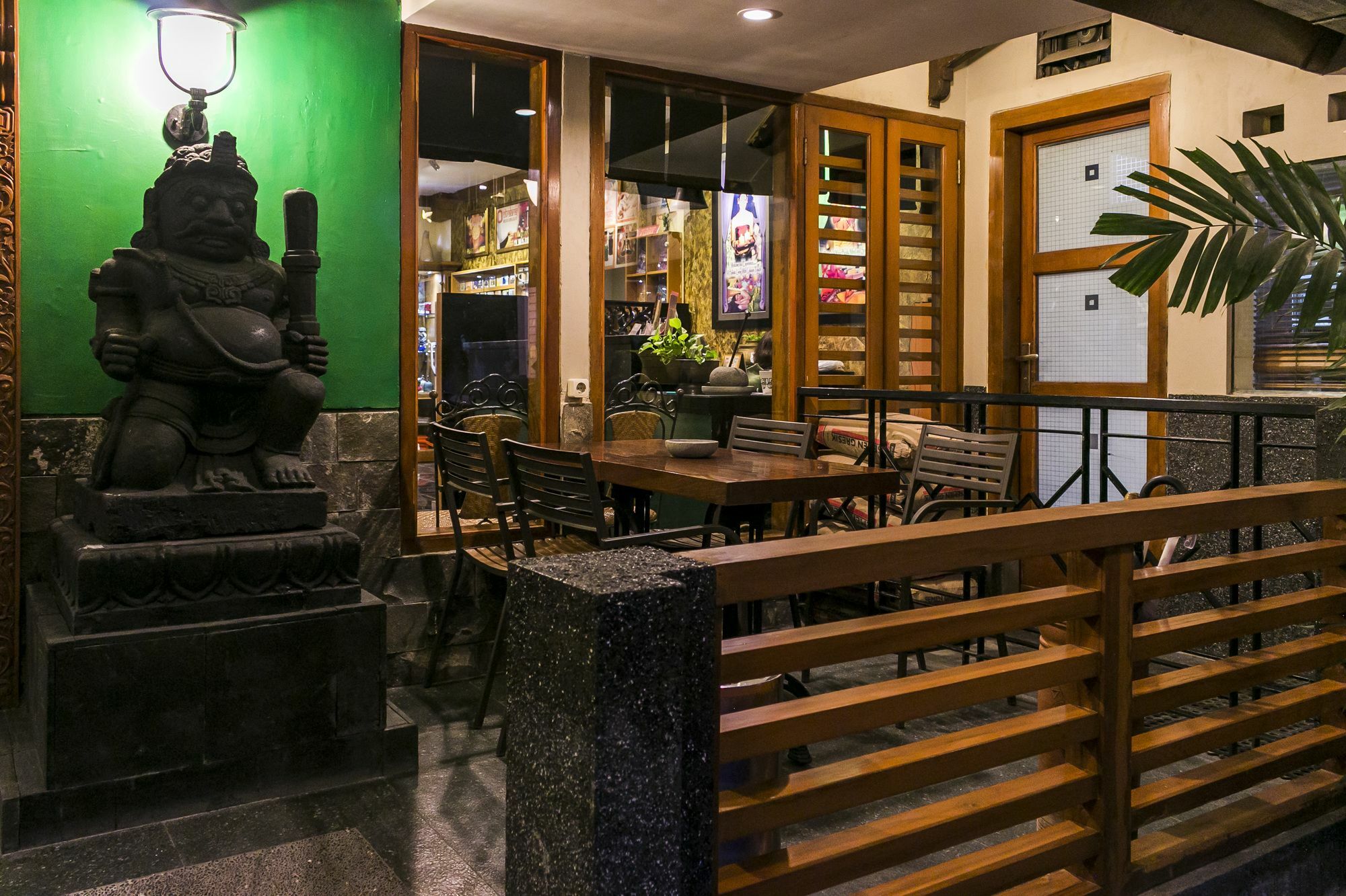 Dhanesvara Holistic Unique Homestay Wonotjolo Esterno foto